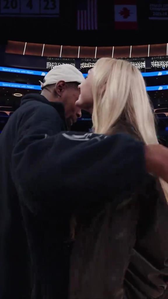 卡梅倫布林克這大長腿，KD都得多看幾眼